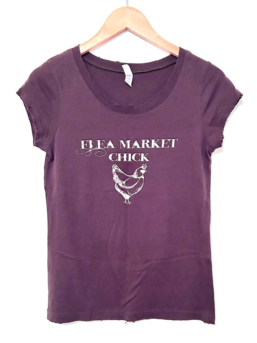 Flea Market Chic Brown Graphic Fitted Short Sleeve Tee, Size Medium